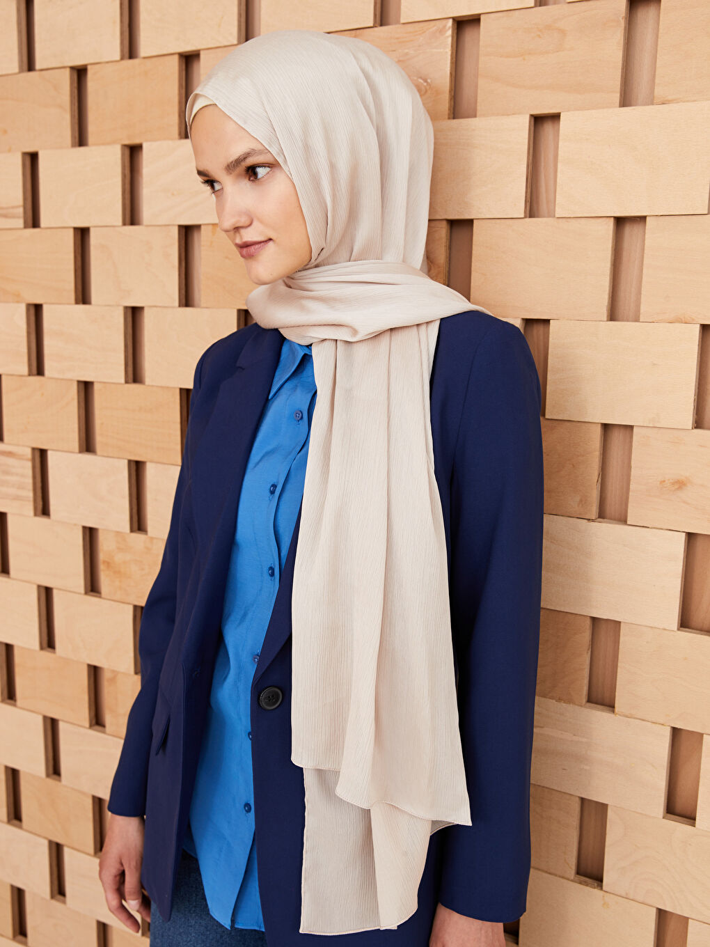 وشاح منسوج للسيدات-1