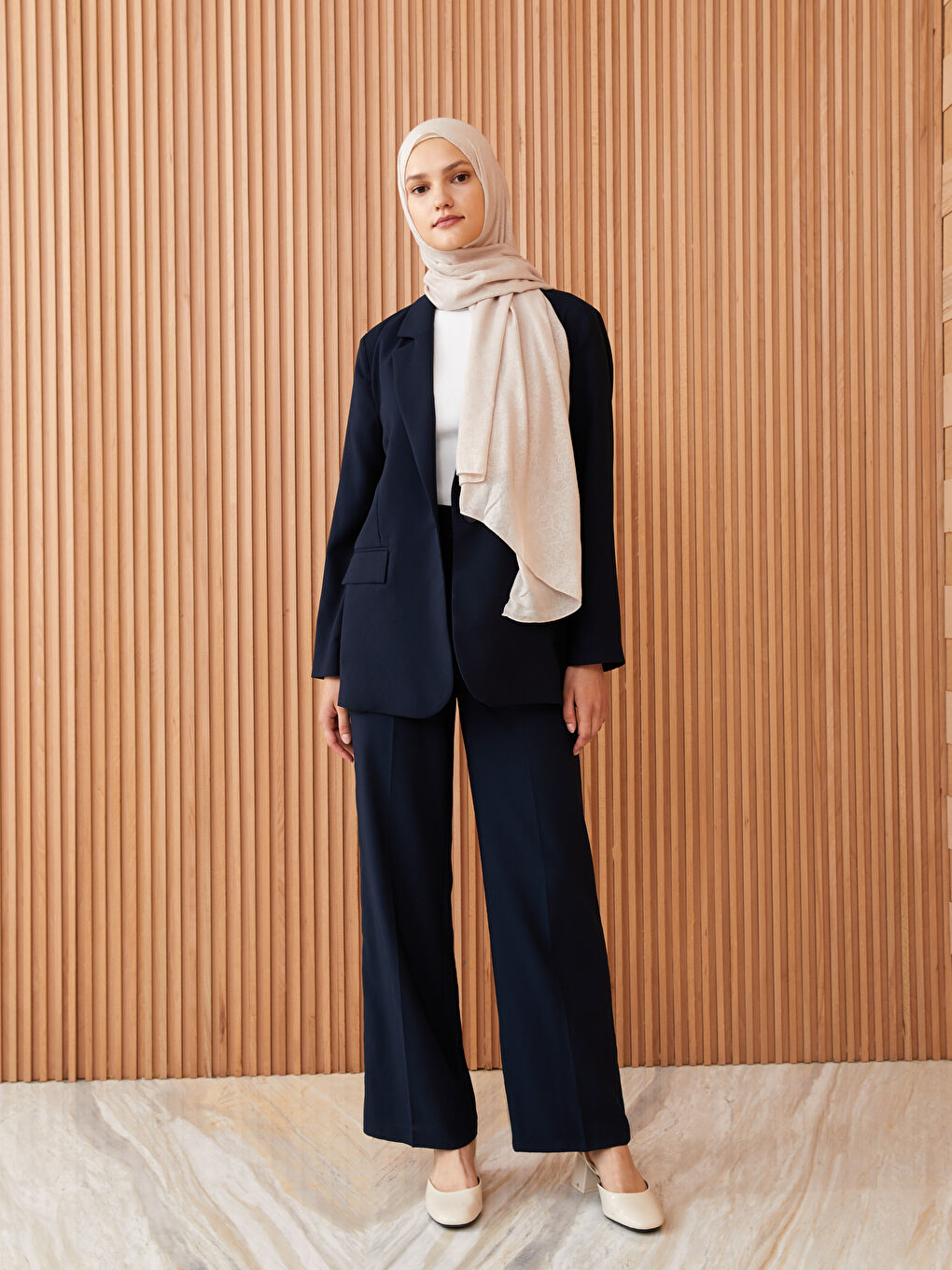 وشاح منسوج للسيدات-2