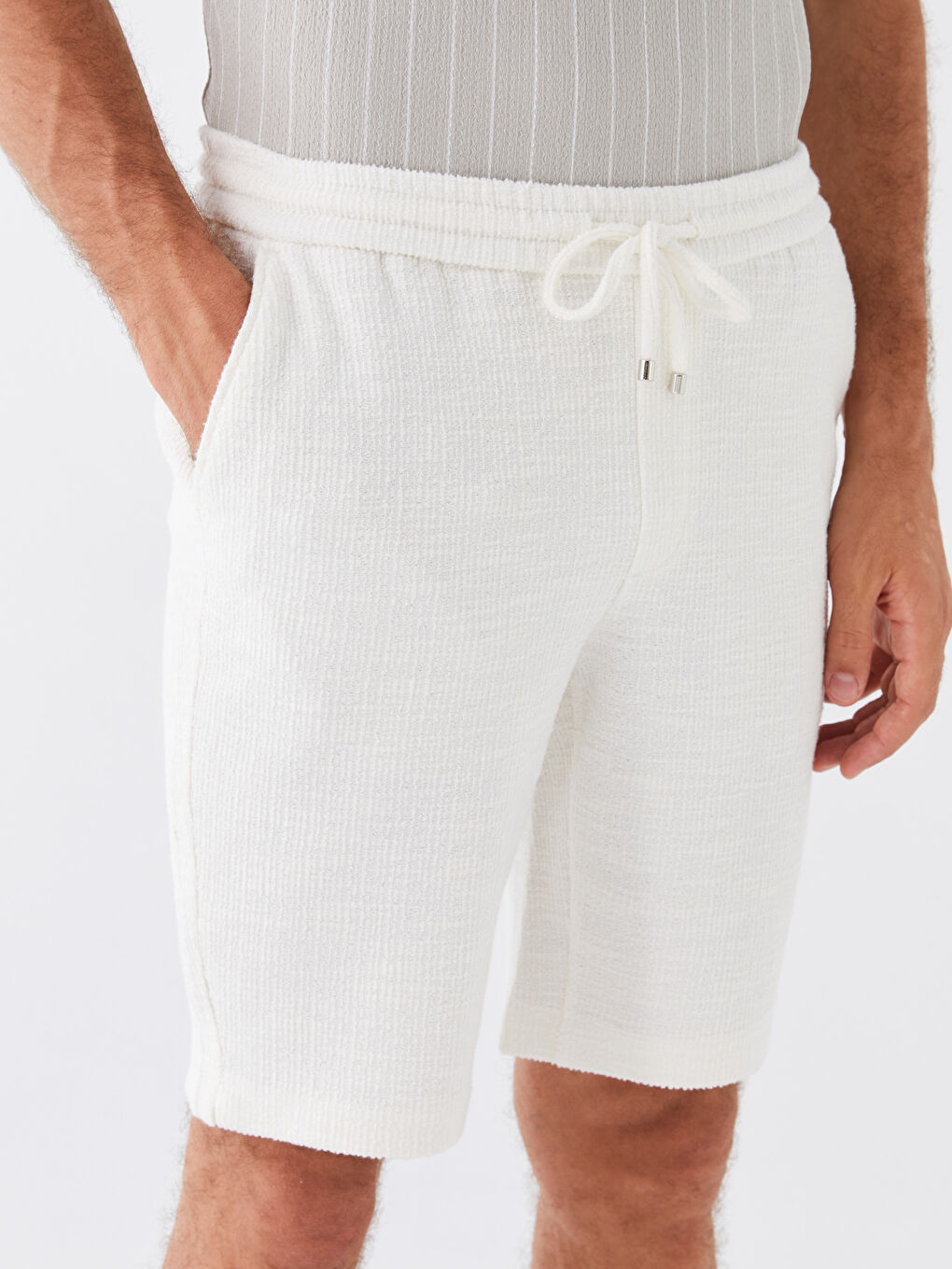 Ekru Standart Kalıp Beli Bağlama Detaylı Erkek Şort-3