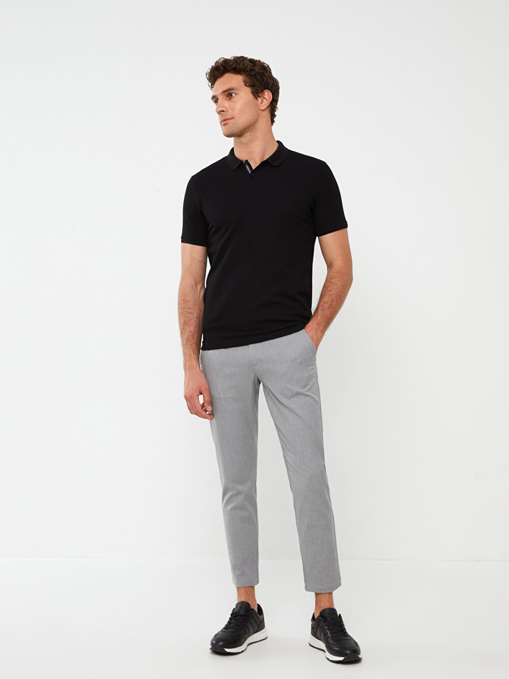 Siyah Polo Yaka Kısa Kollu Erkek Tişört-2