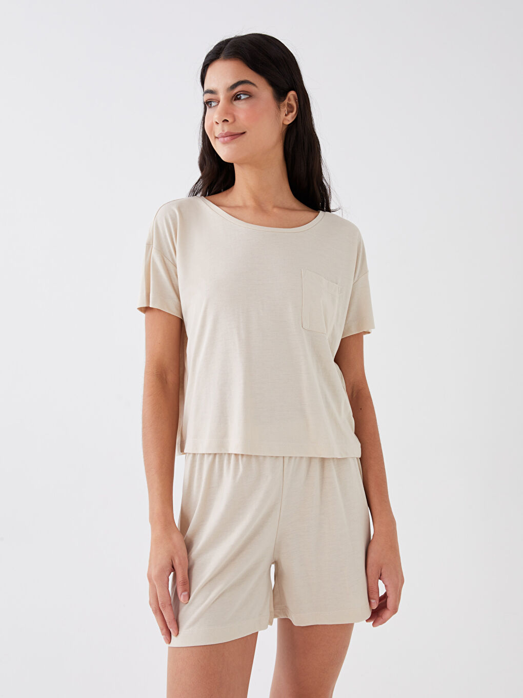 Bej Bisiklet Yaka Düz Kısa Kollu Kadın Şortlu Pijama Takımı