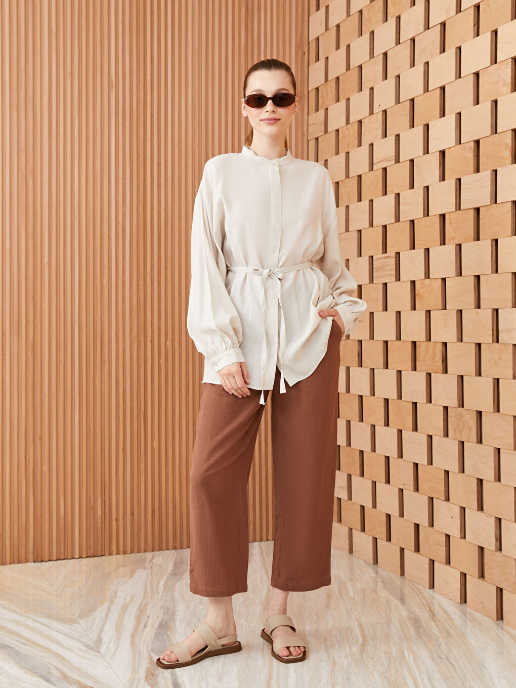 Kahverengi Beli Lastikli Rahat Kalıp Müslin Kadın Pantolon-1