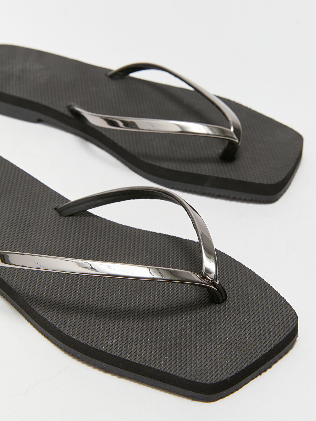 Women's Flip Flops-4