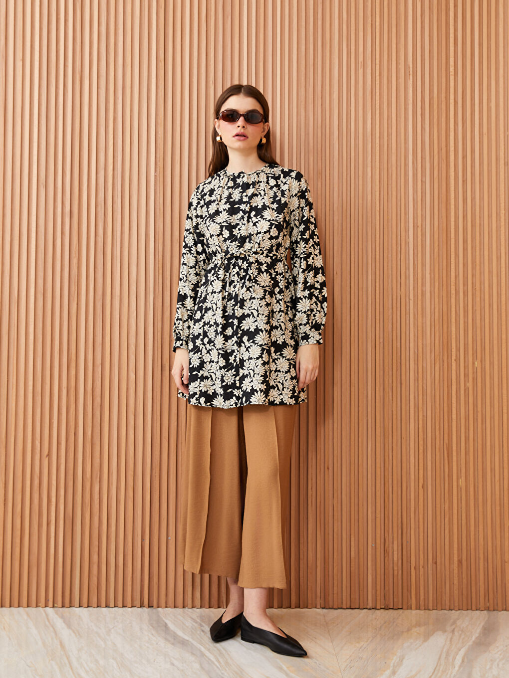 Tunique à Col Rond Florale à Manches Longues pour Femmes-2