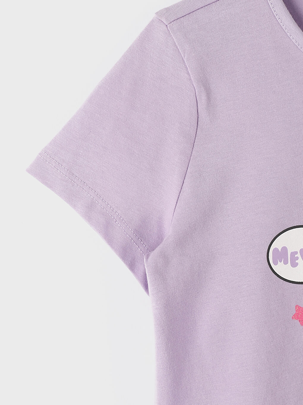 تيشيرت للبنات بياقة دائرية مطبوع كم قصير-2