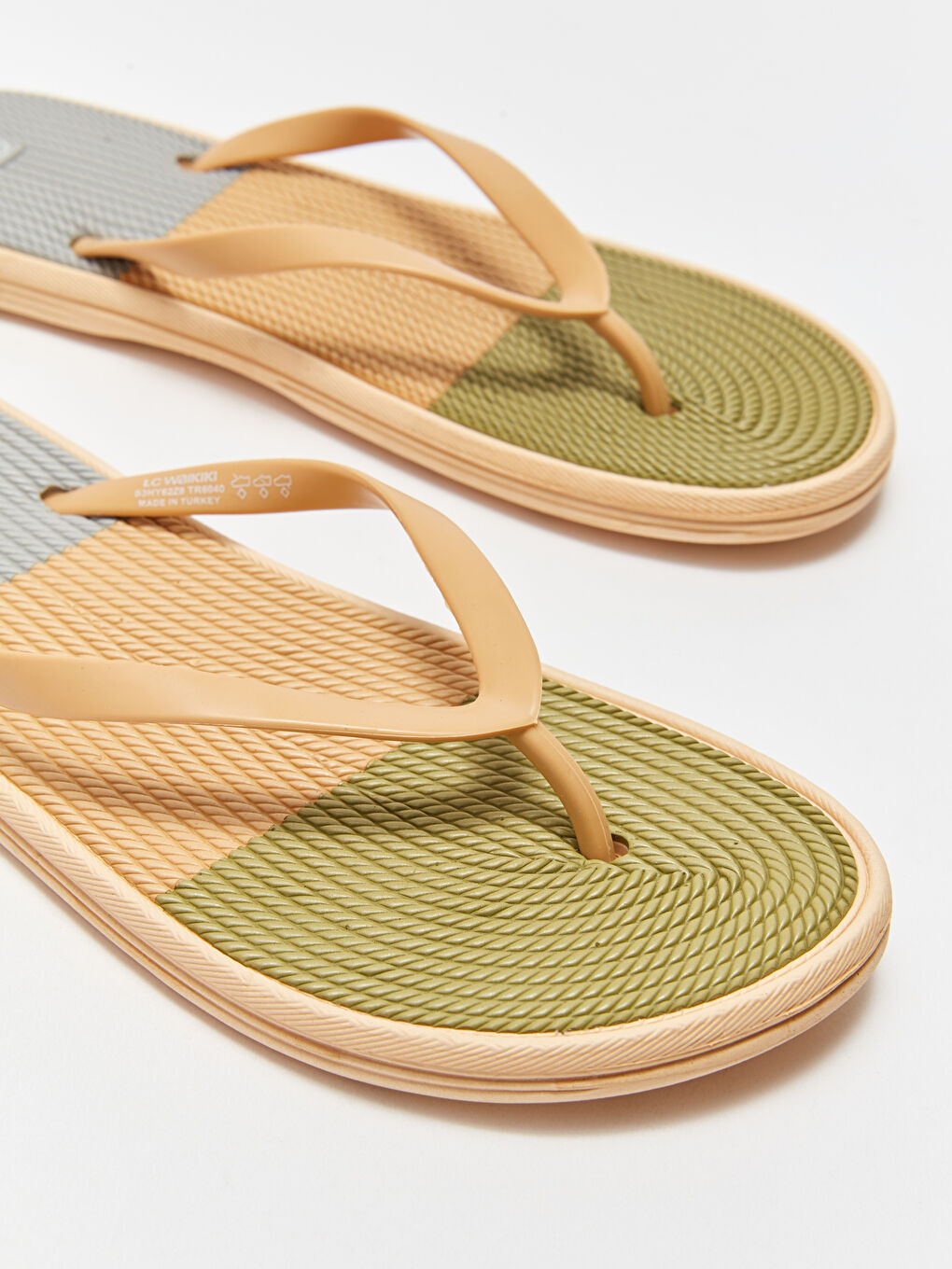 Haki Hasır Detaylı Parmak Arası Kadın Plaj Terliği-4