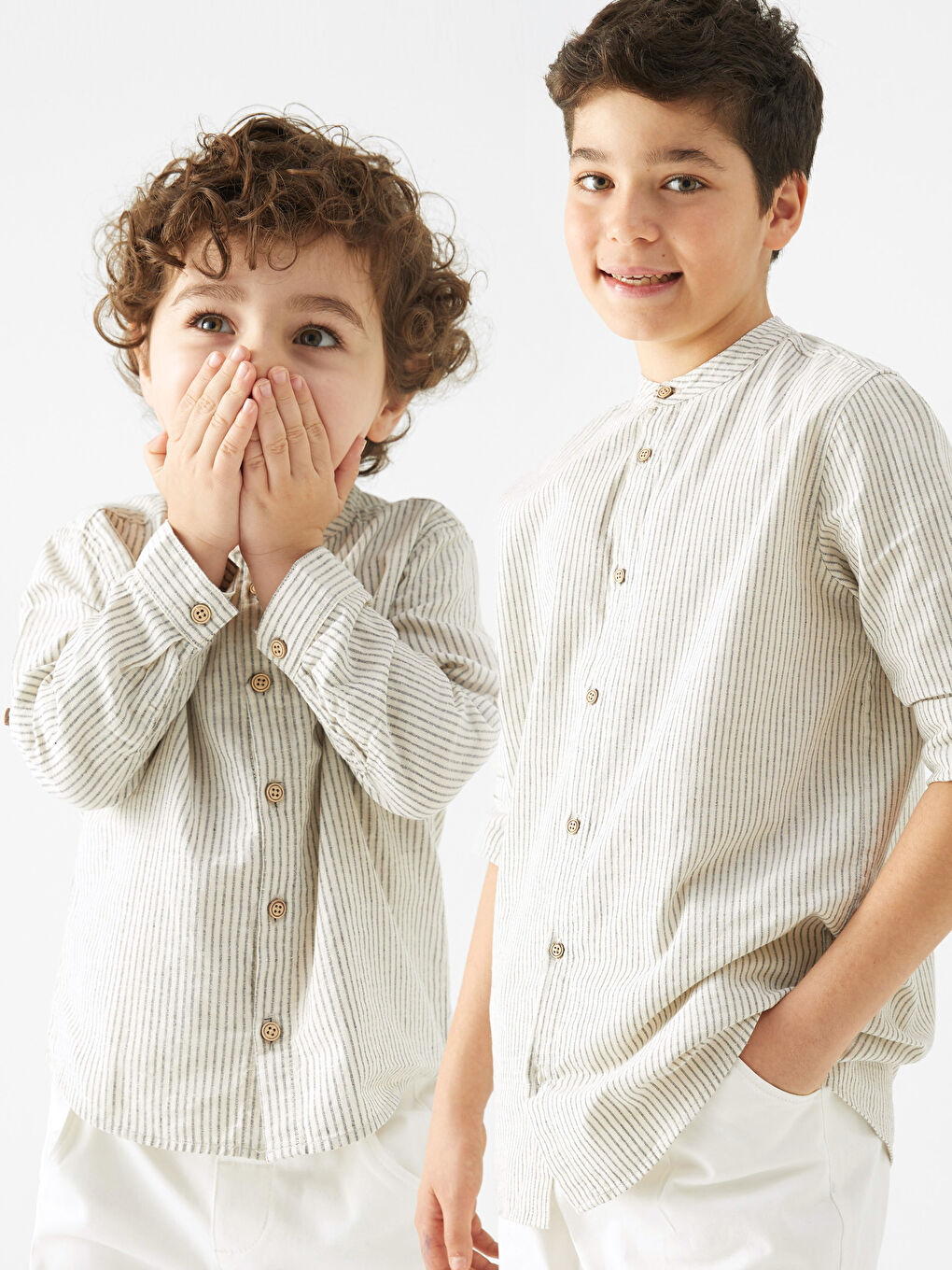 Ekru Hakim Yaka Çizgili Uzun Kollu Erkek Çocuk Gömlek