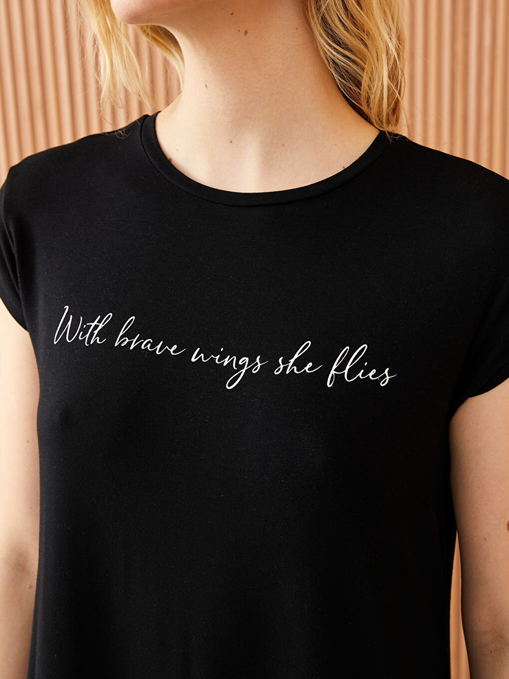 Siyah Bisiklet Yaka Baskılı Kısa Kollu Kadın Tunik-3