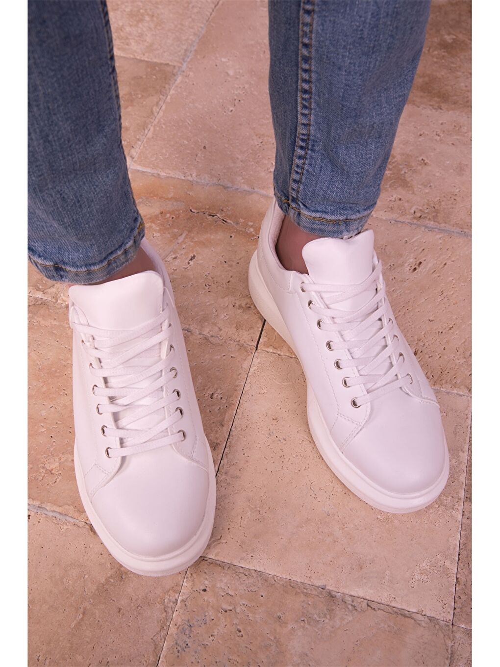 Beyaz Deri Görünümlü Bağcıklı Unisex Spor Ayakkabı-7