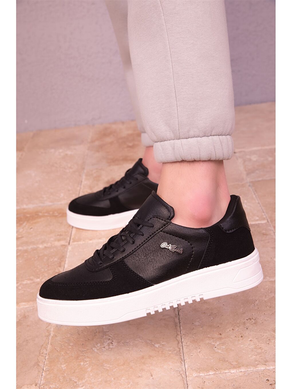 Siyah Deri Görünümlü Bağcıklı Unisex Spor Ayakkabı-6