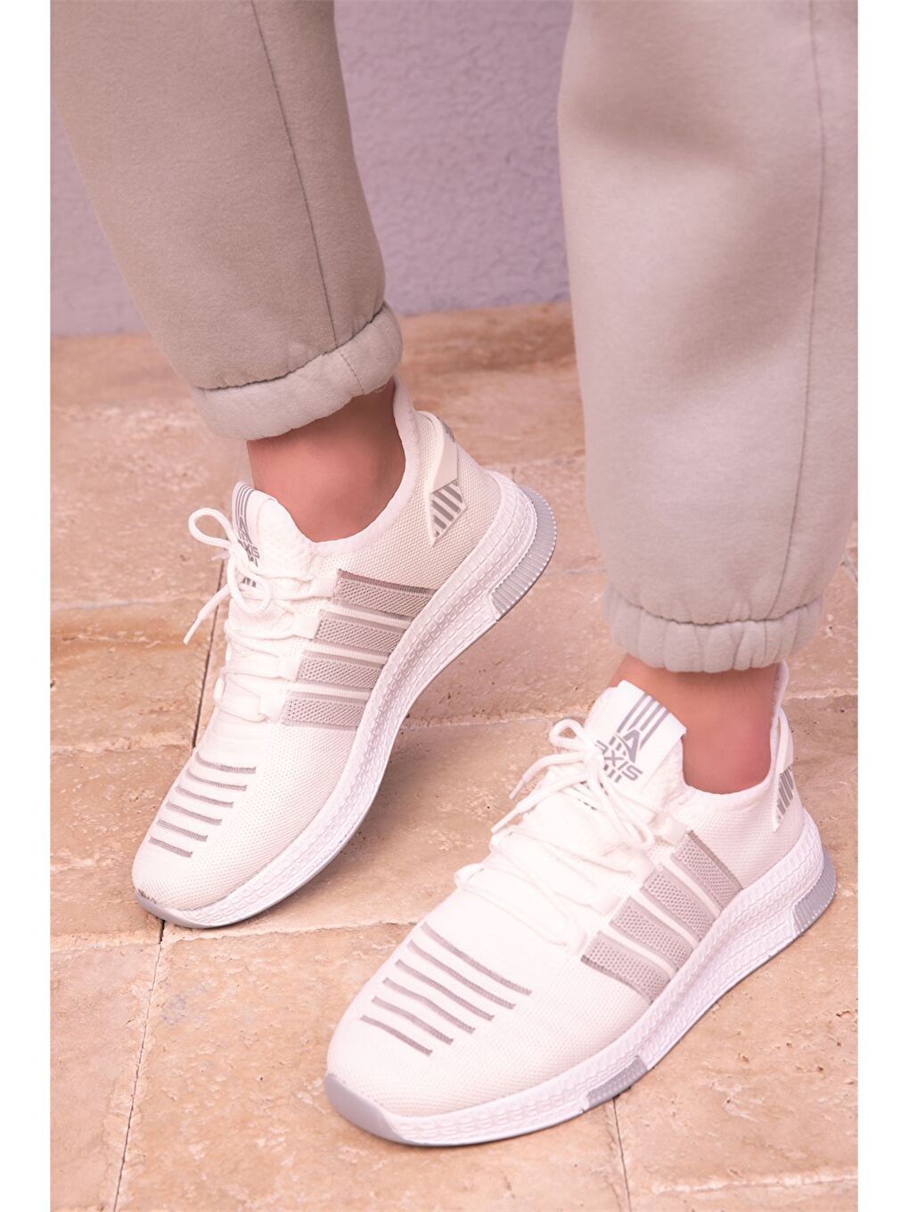 Beyaz File Detaylı Bağcıklı Unisex Spor Ayakkabı-4