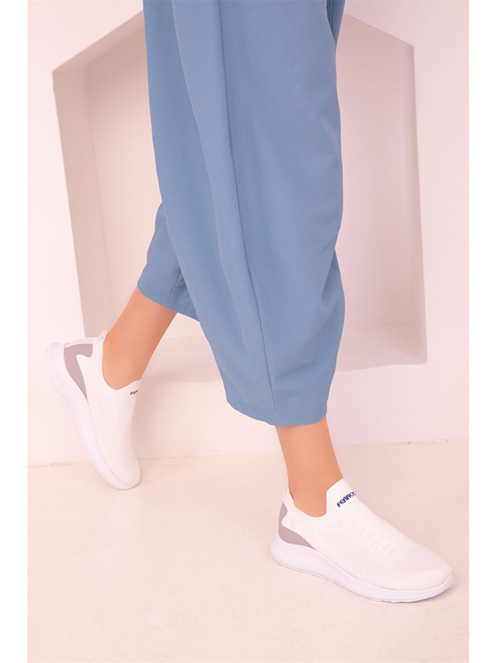 Beyaz File Detaylı Kadın Spor Ayakkabı-1