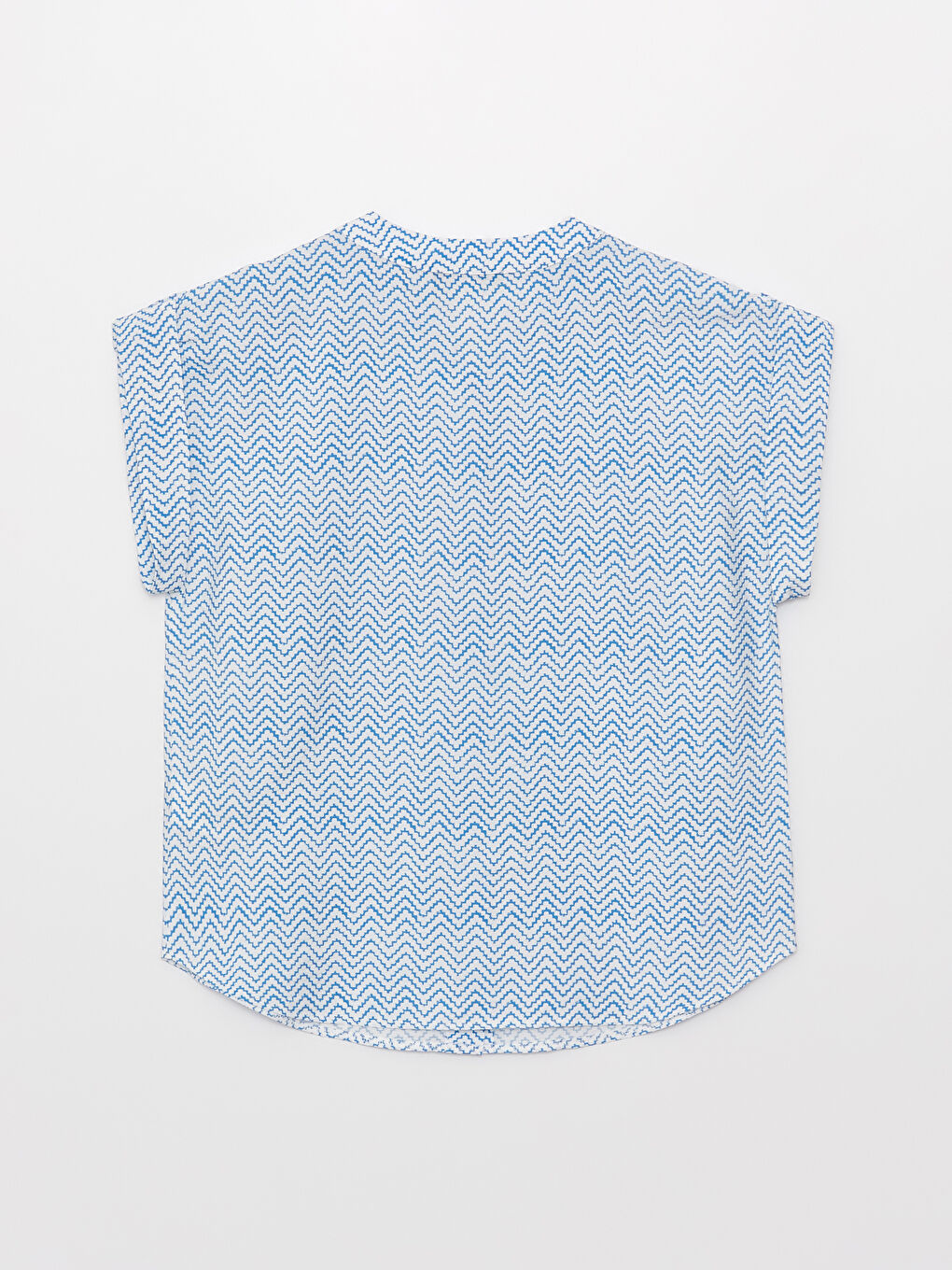 Mavi Kaçık Yaka Desenli Kısa Kollu Kadın Gömlek-7