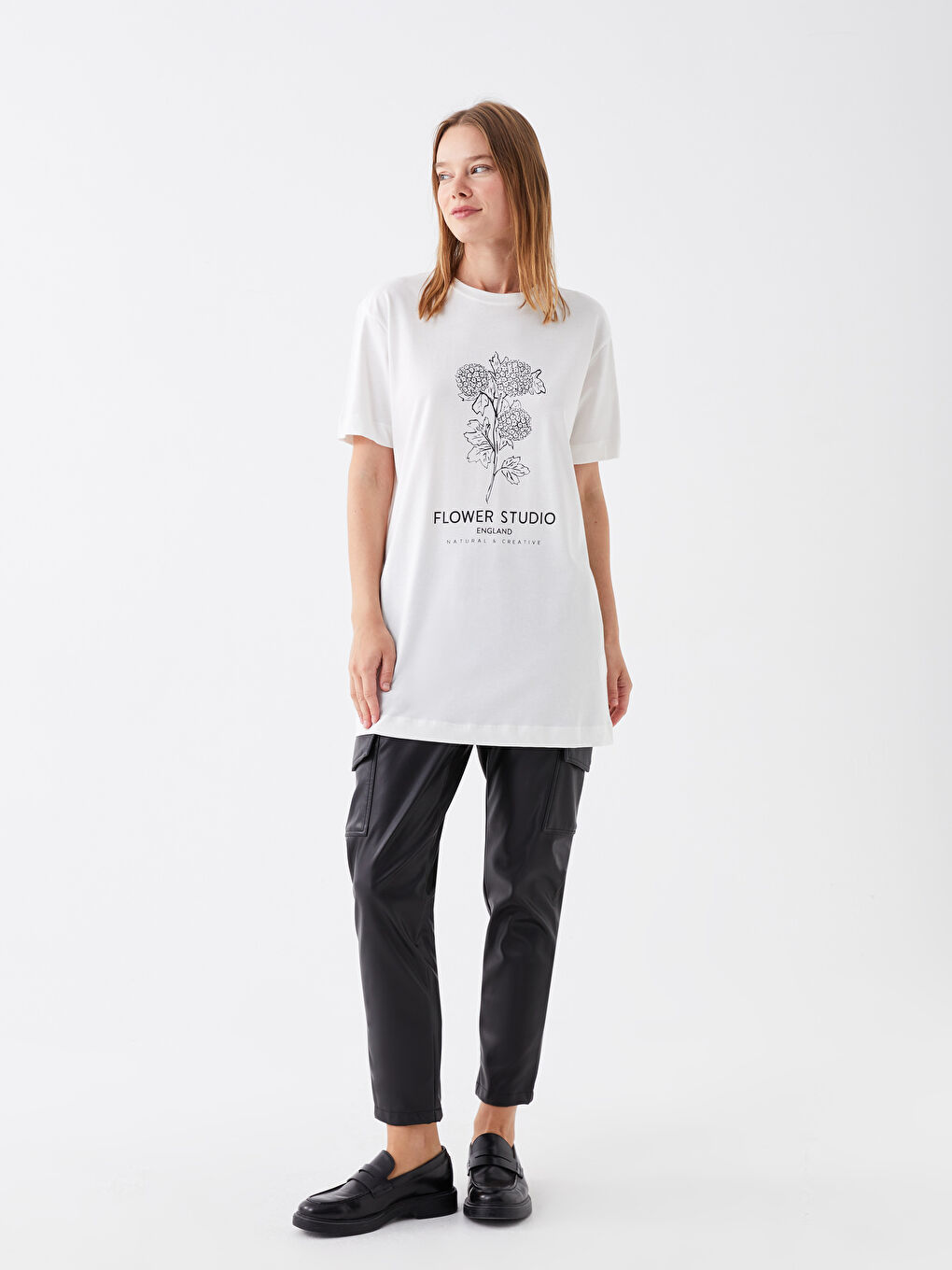 Ekru Bisiklet Yaka Baskılı Kısa Kollu Oversize Kadın Tunik-2