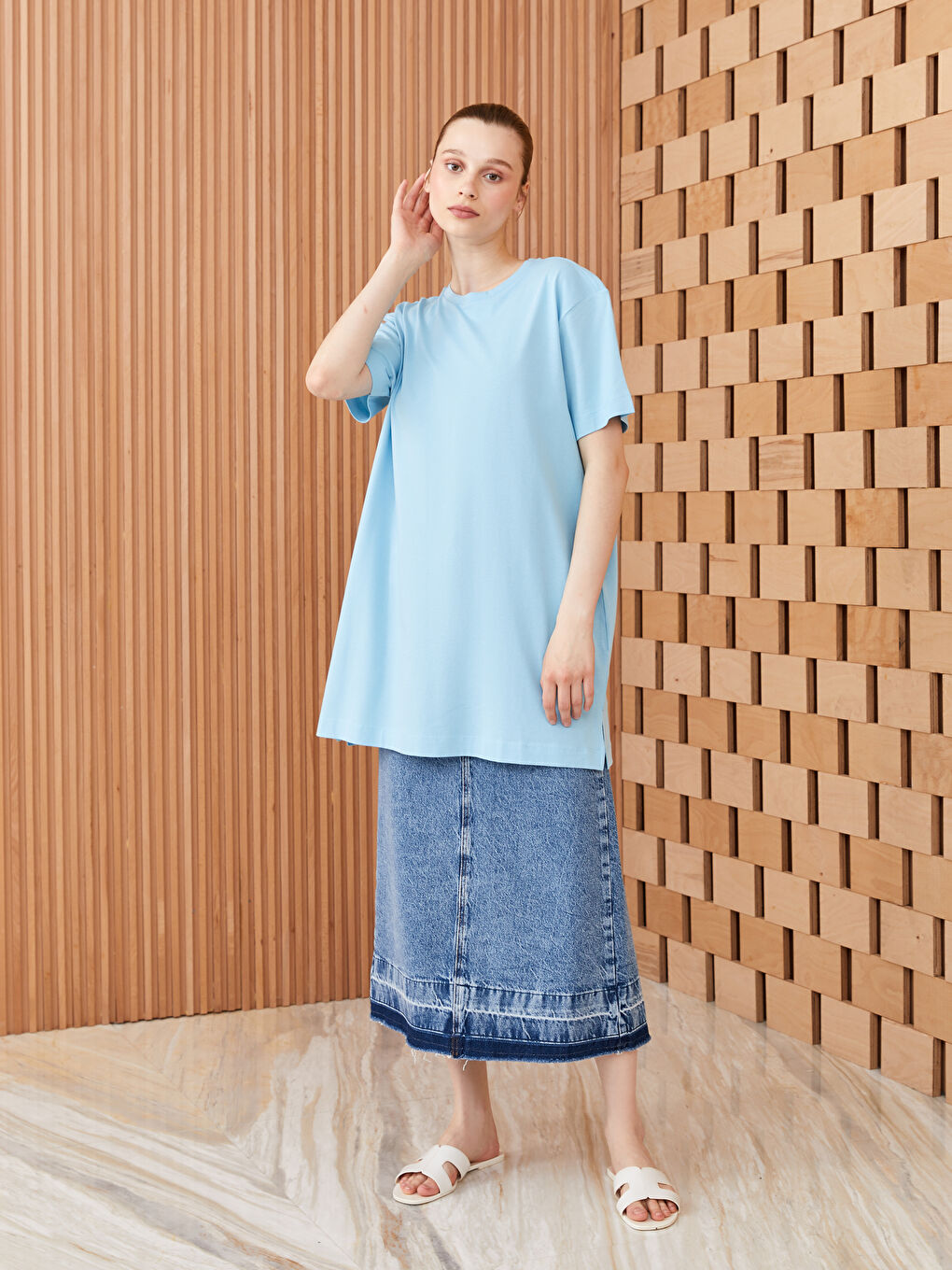 Crew Neck Plain Short Sleeve Oversize Women's Tunic-2