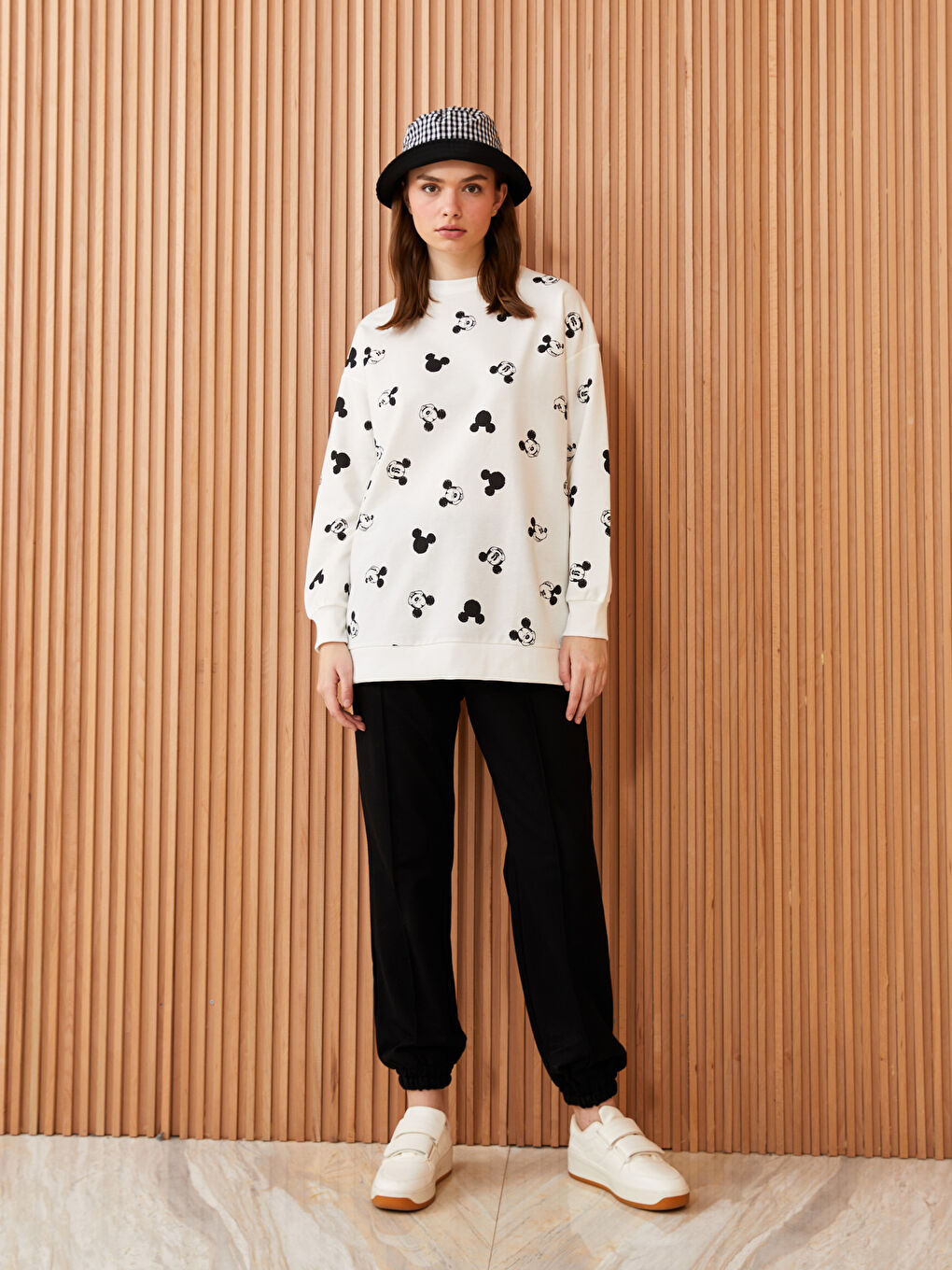 Siyah Kadın Beli Lastikli Düz Jogger Eşofman Altı-1