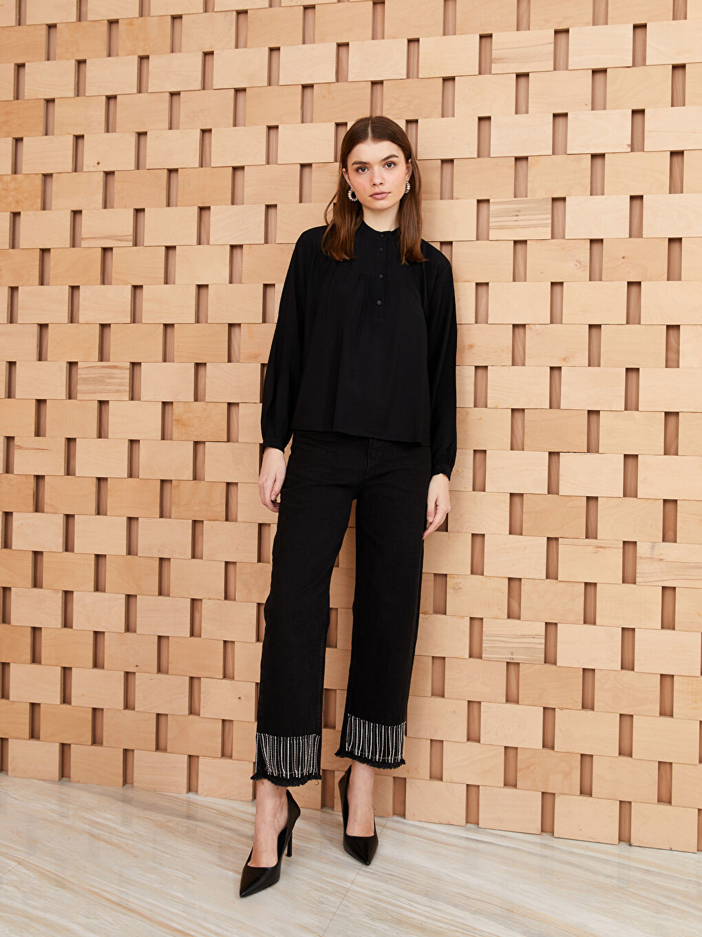 Siyah Straight Fit Taşlı Kadın Jean Pantolon