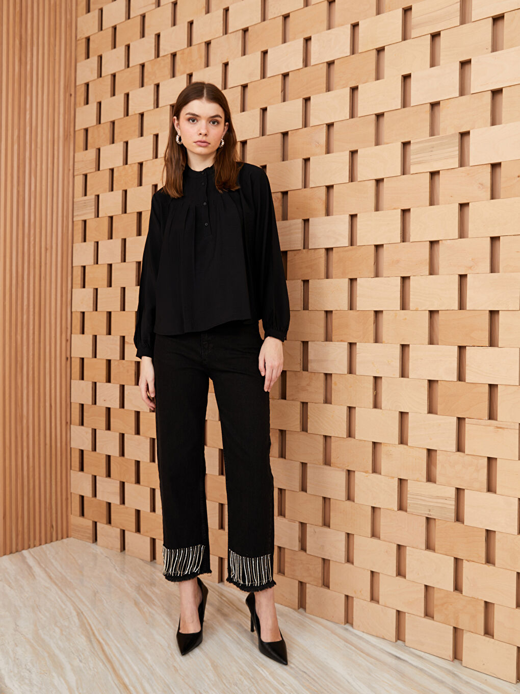 Siyah Straight Fit Taşlı Kadın Jean Pantolon-1