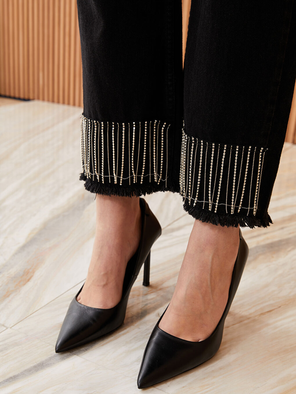 Siyah Straight Fit Taşlı Kadın Jean Pantolon-2