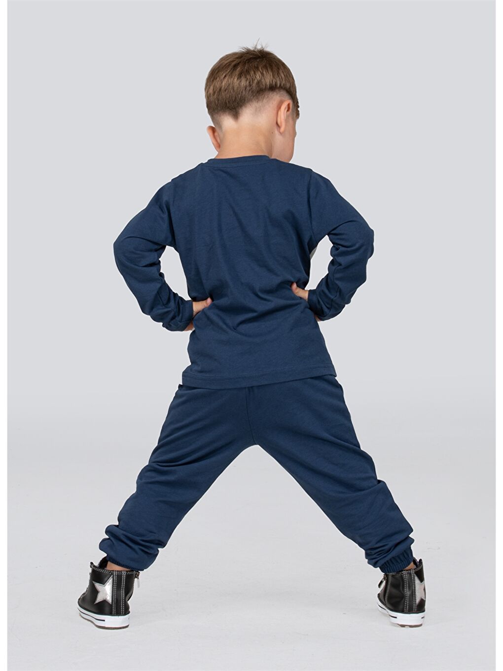 İndigo Bisiklet Yaka Baskılı Uzun Kollu Erkek Çocuk Tişört ve Eşofman Altı-1