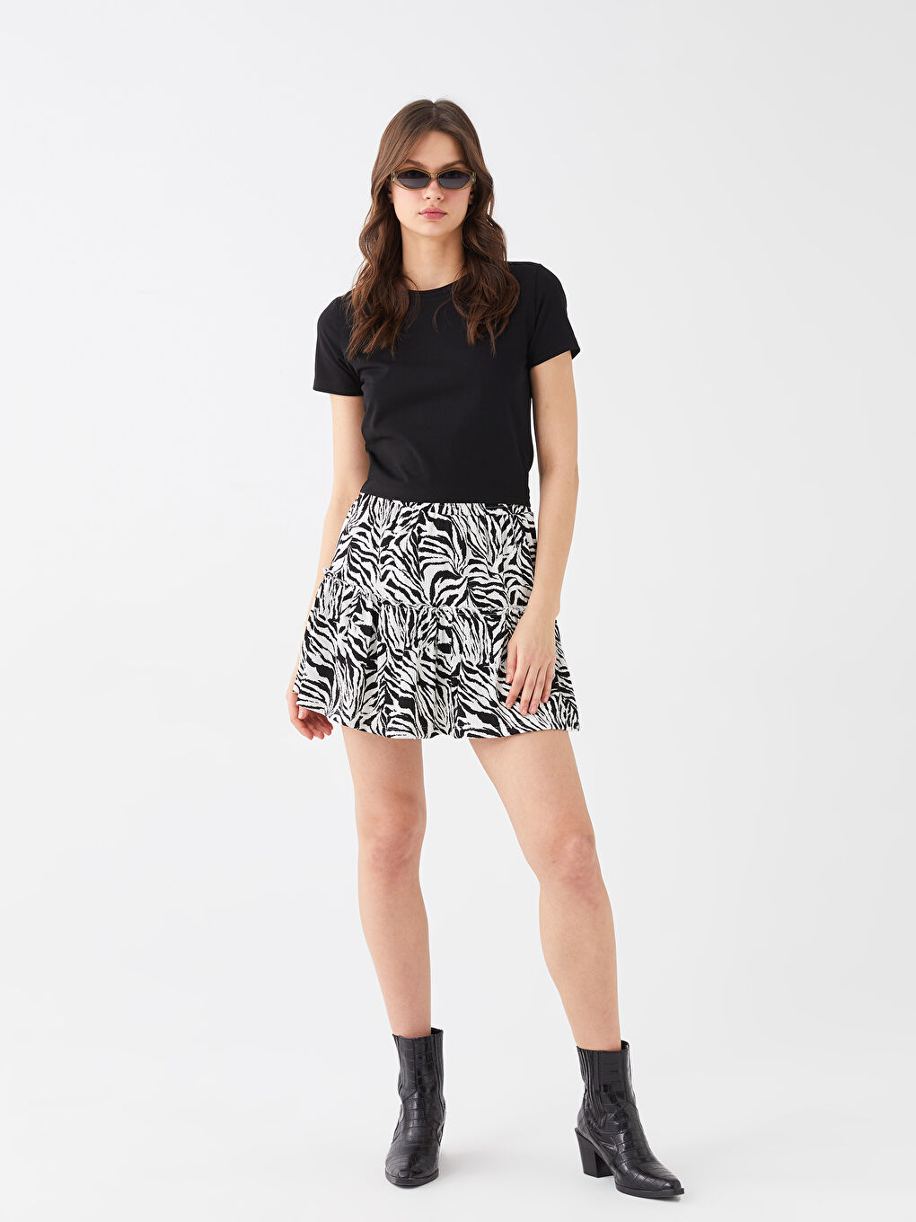 Yeşil Geometrik Tasarımlı Güneş Gözlüğü-1