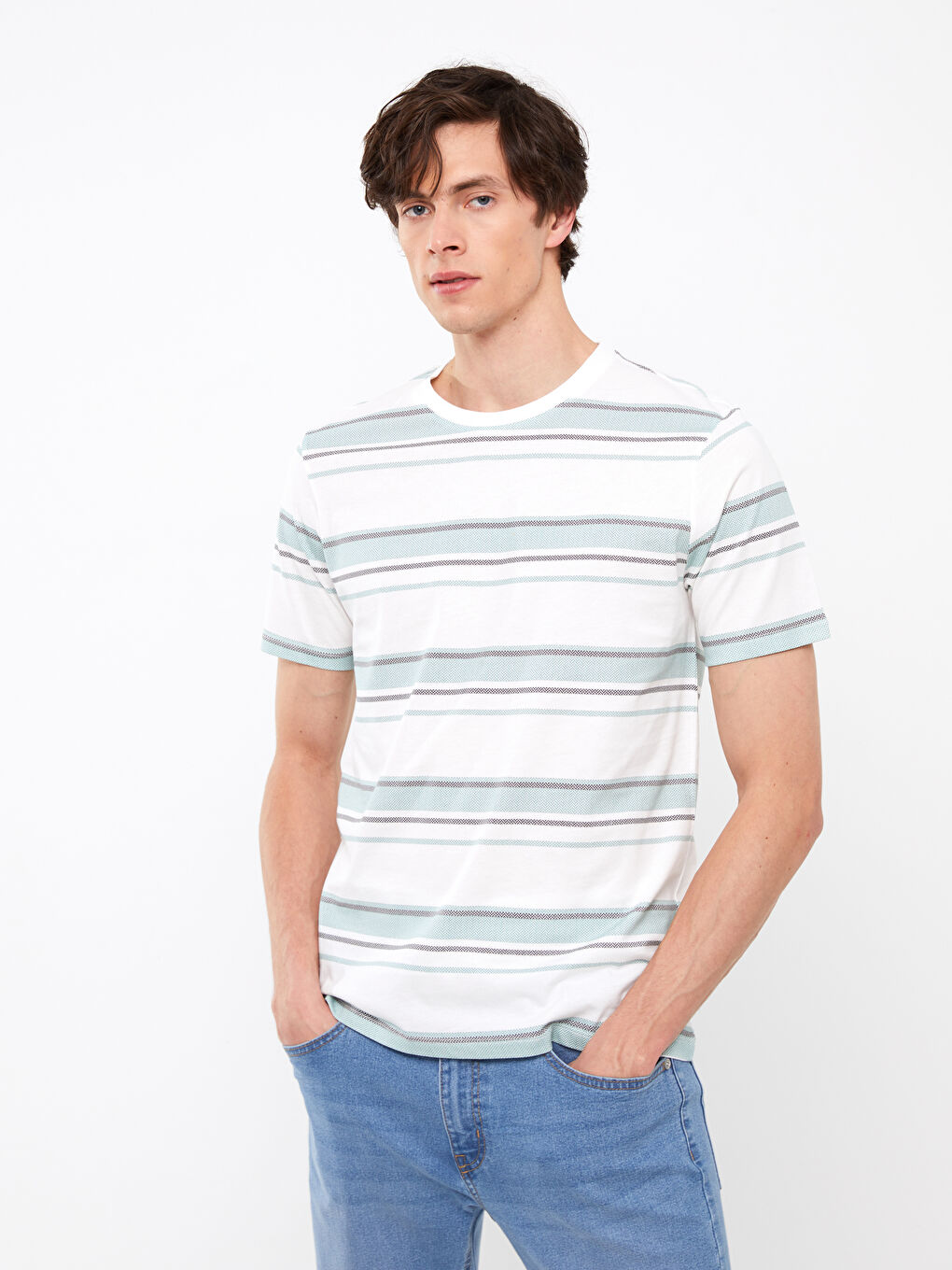 Beyaz Bisiklet Yaka Kısa Kollu Çizgili Penye Erkek Tişört