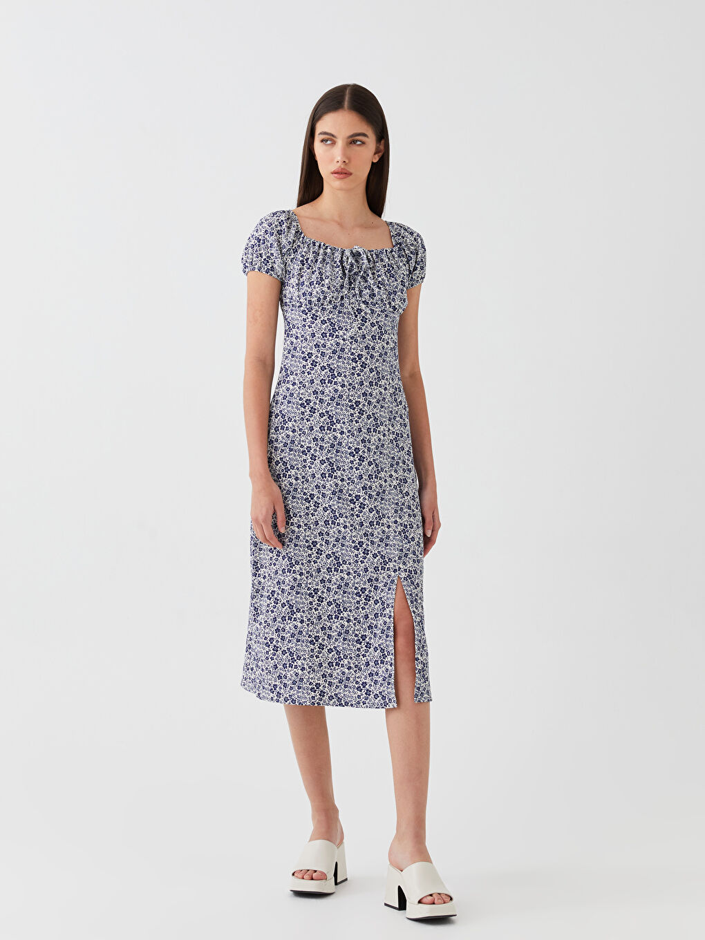 Mavi Kayık Yaka Çiçekli Kısa Kollu Kadın Elbise