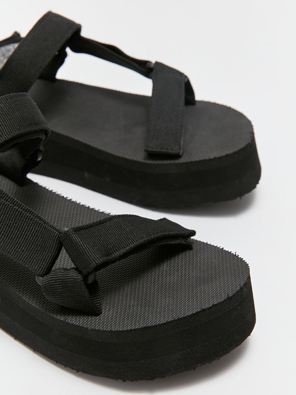 Siyah Cırt Cırtlı Kadın Sandalet-2