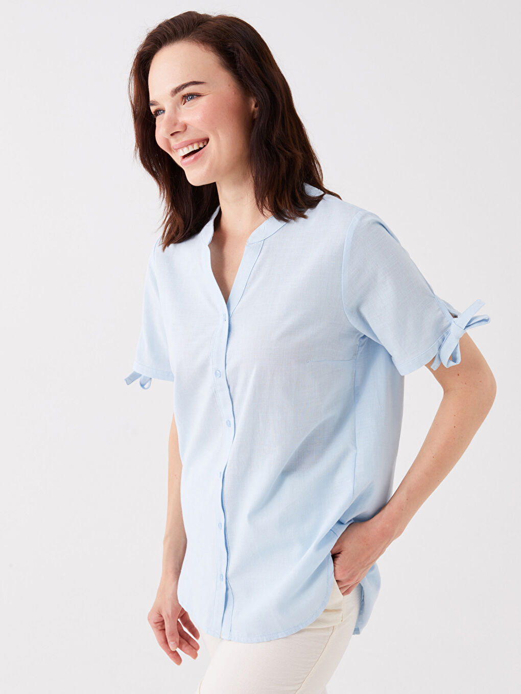 Mavi Kaçık Yaka Düz Kısa Kollu Kadın Bluz
