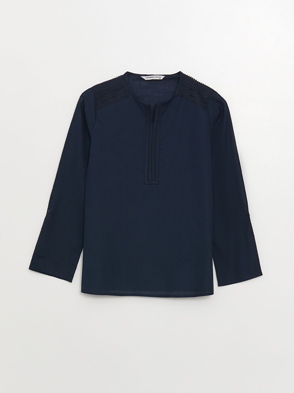 بلوزة بوبلين كم طويل بياقة بشق بتفاصيل دانتيل للسيدات-5