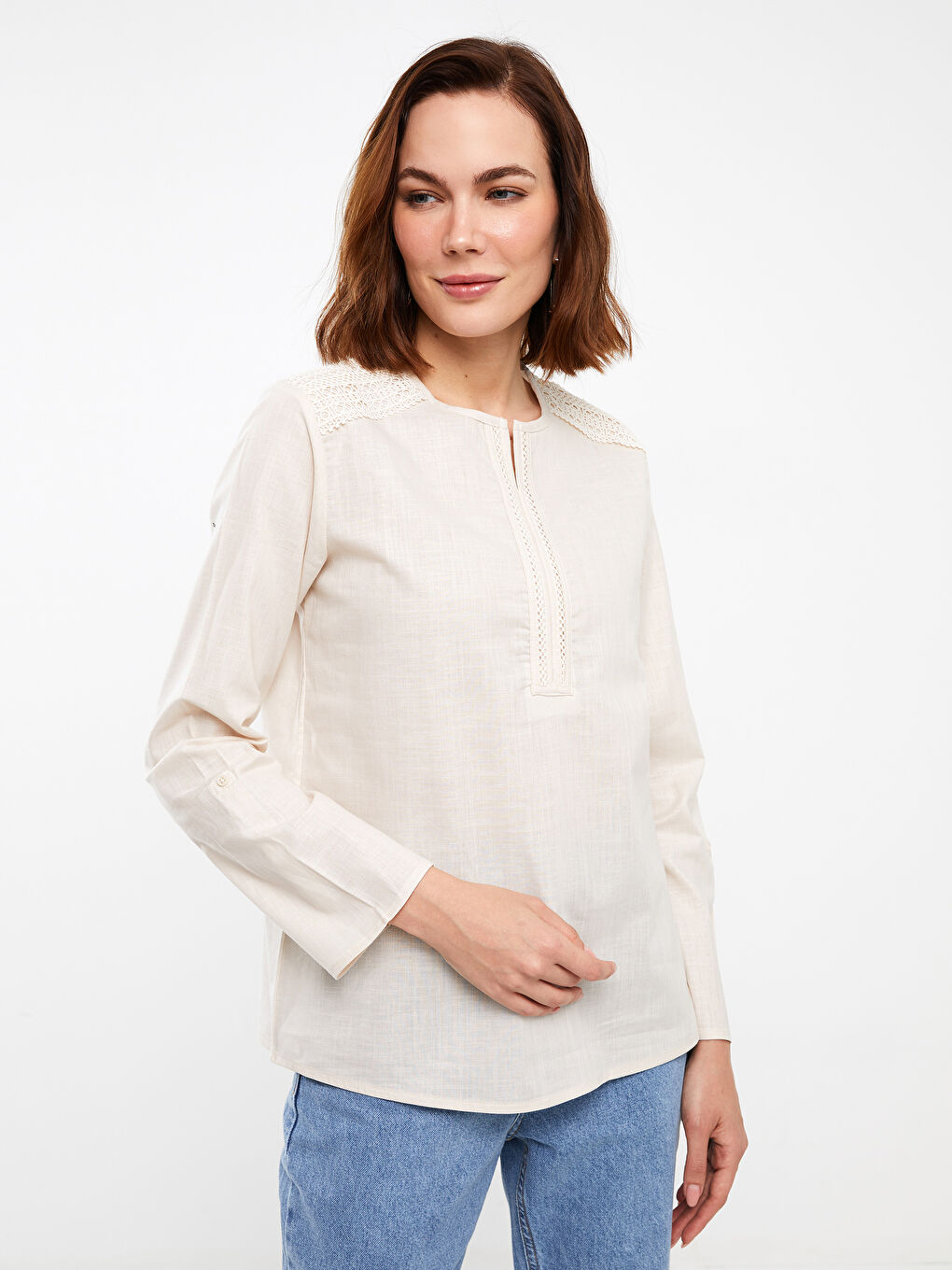 LCW Grace Henley Neckline Lace Detailed Long Sleeve Poplin Women's Blouse -S3I582Z8-QW4