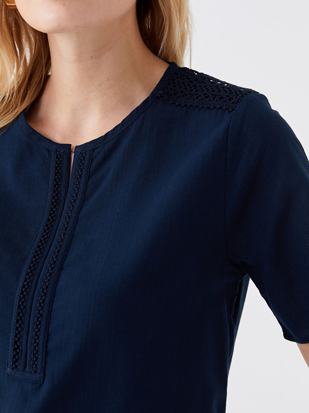 LCW Grace Bluza sa Henley okovratnikom, samouzorak, kratki rukav za Ženski -S3I583Z8-E1J