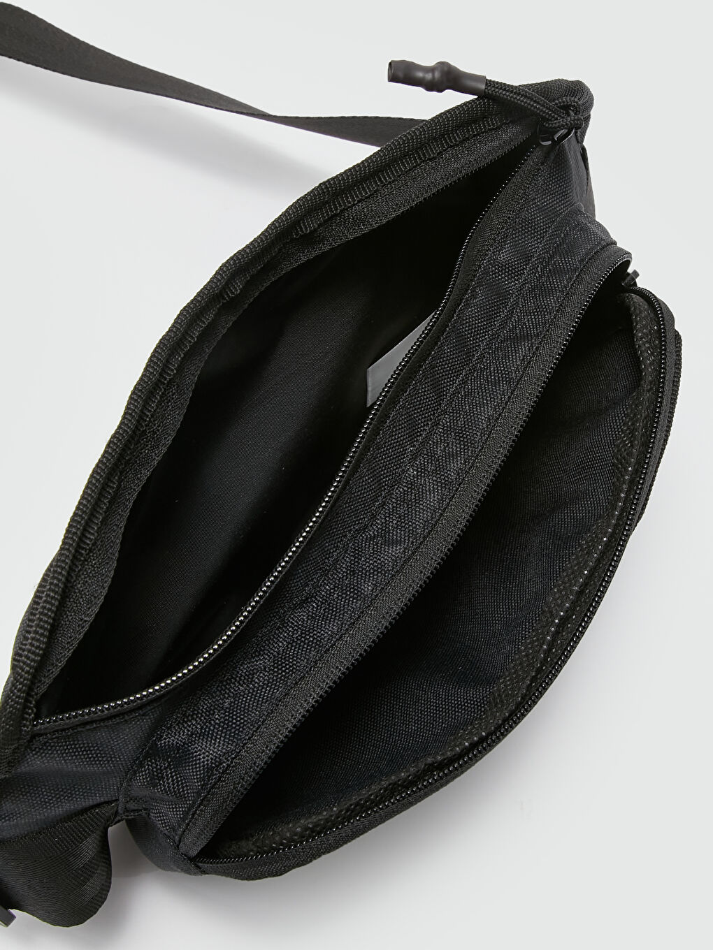 Siyah Etiket Detaylı Erkek Bel Çantası-6