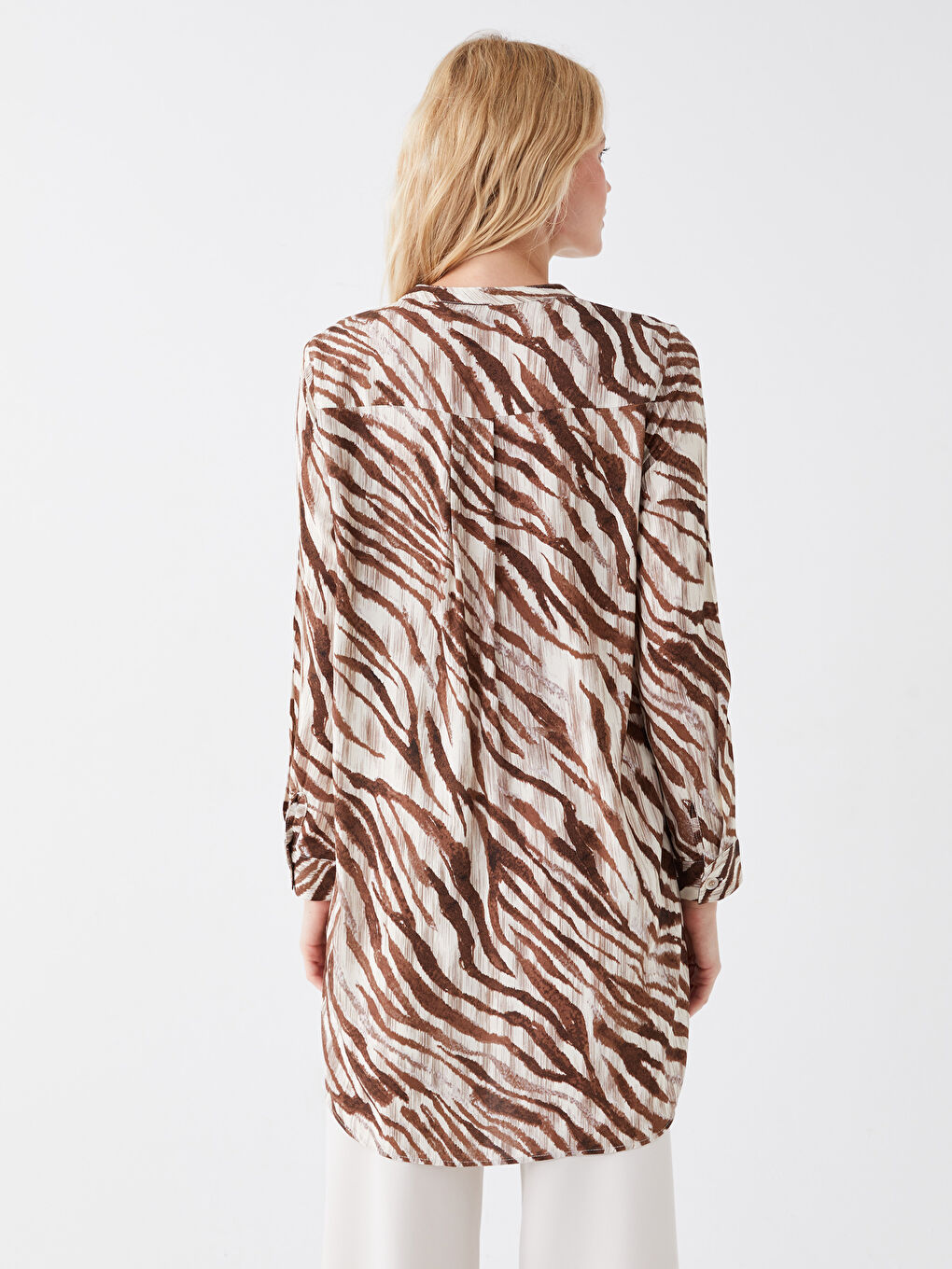 Kahverengi Hakim Yaka Desenli Uzun Kollu Kadın Tunik-4