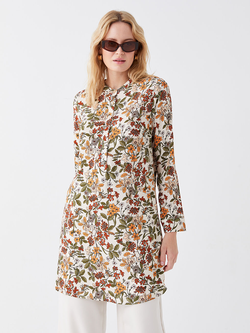Ekru Hakim Yaka Çiçekli Uzun Kollu Kadın Tunik-1