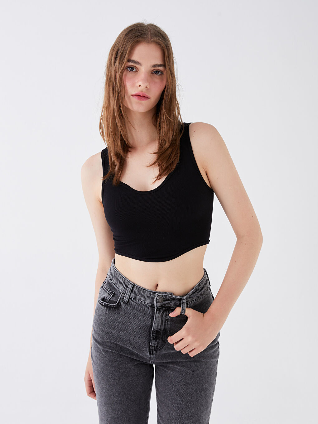 Siyah Kalp Yaka Düz Crop Kadın Büstiyer