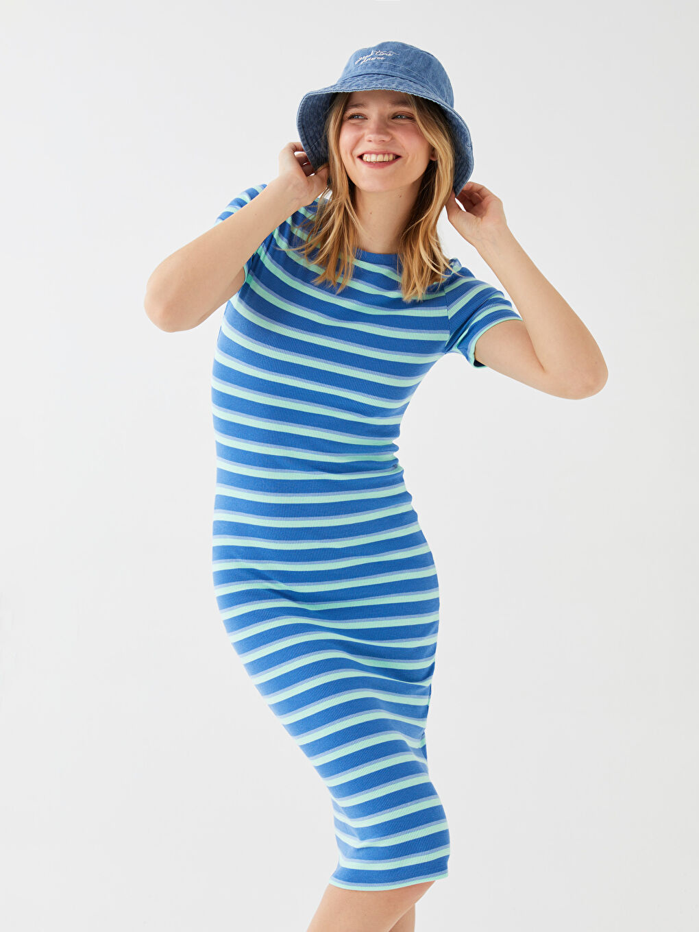 Robe Moulante Rayée à Manches Courtes et Col Rond pour Femmes