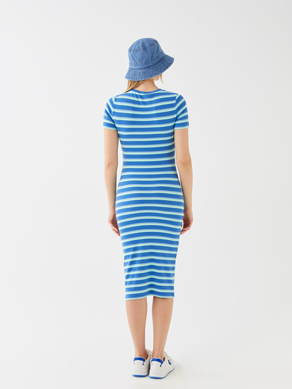 Robe Moulante Rayée à Manches Courtes et Col Rond pour Femmes-4