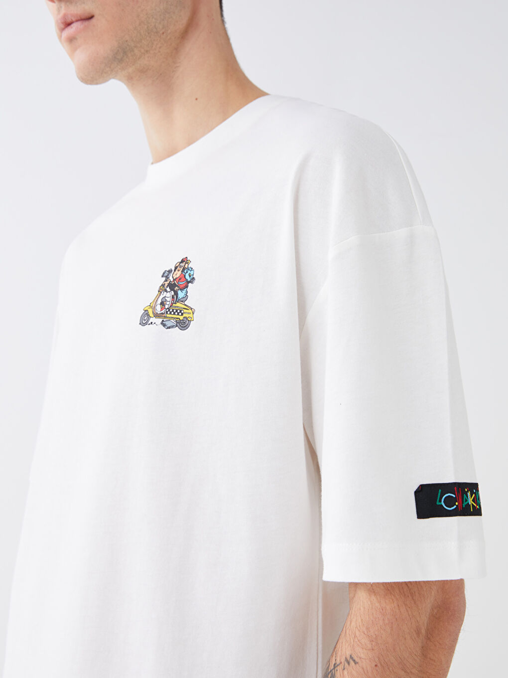 Ekru Bisiklet Yaka Kısa Kollu Baskılı Penye Erkek Tişört-8