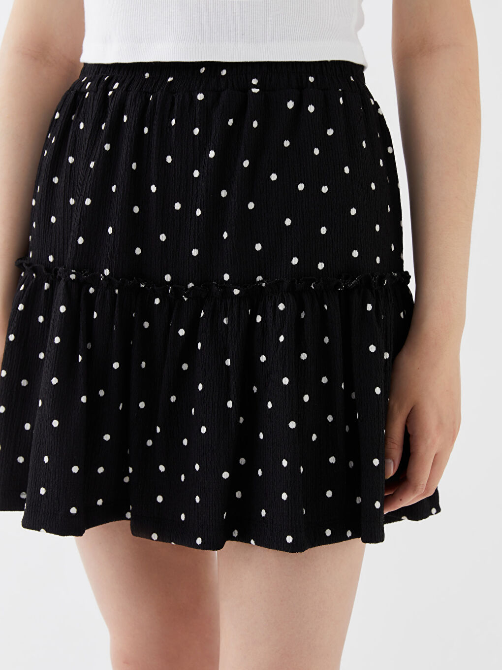 Siyah Beli Lastikli Puantiyeli Kadın Şortlu Etek-2