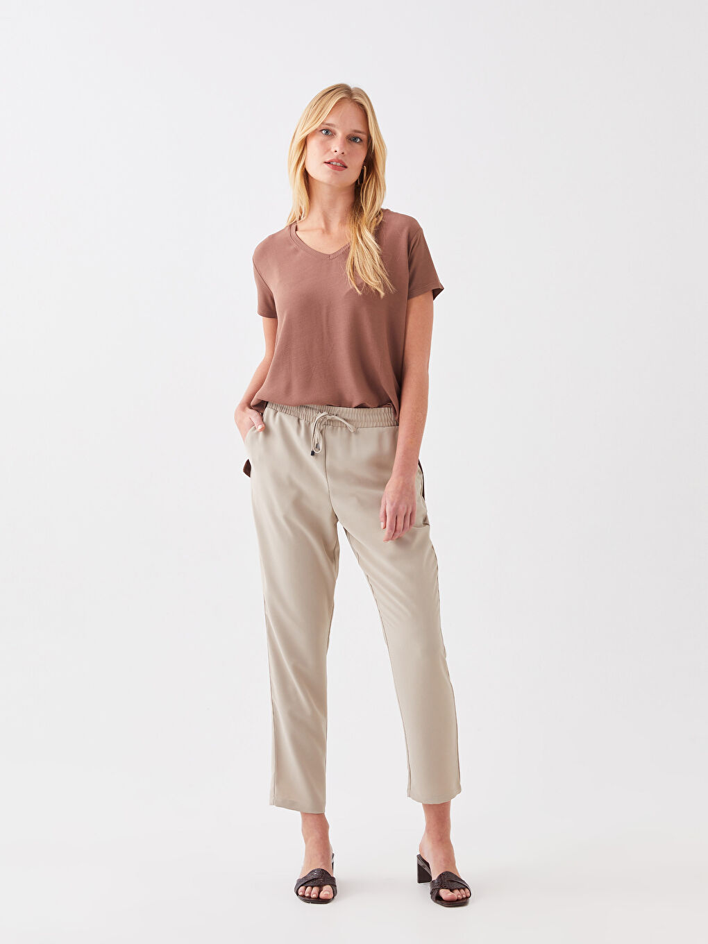 Carrot Fit Plain Aerobin Women's Trousers-1
