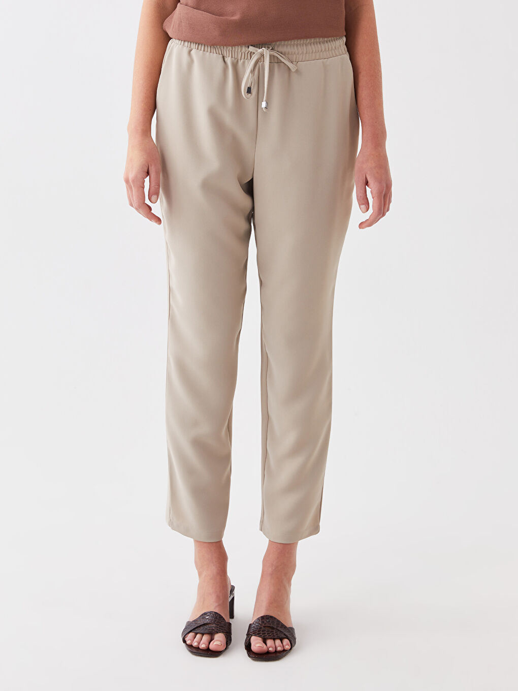 Carrot Fit Plain Aerobin Women's Trousers-3