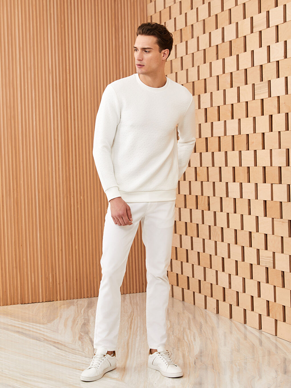 Ерлерге арналған ұзын жеңді дөңгелек жағалы свитшот-2