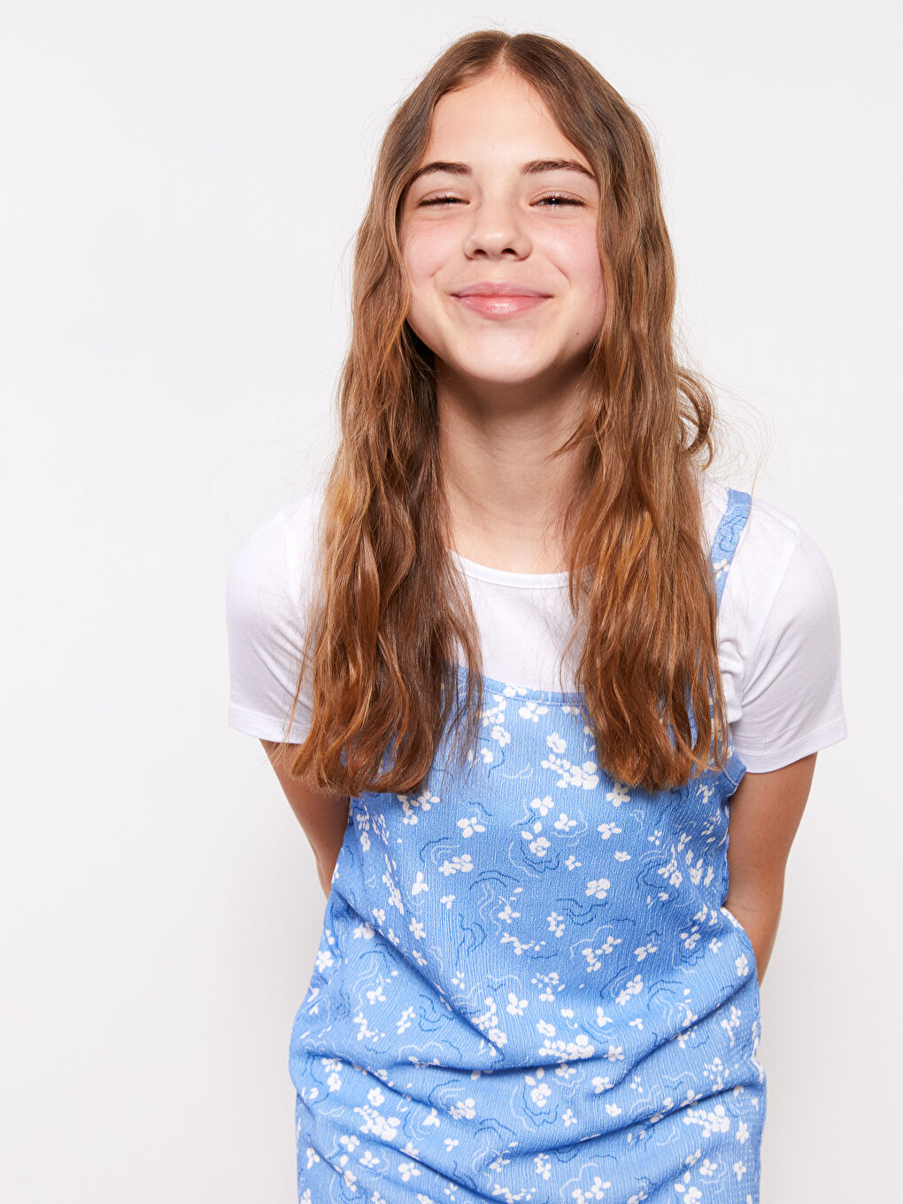 Beyaz Bisiklet Yaka Kız Çocuk Tişört ve Elbise-1