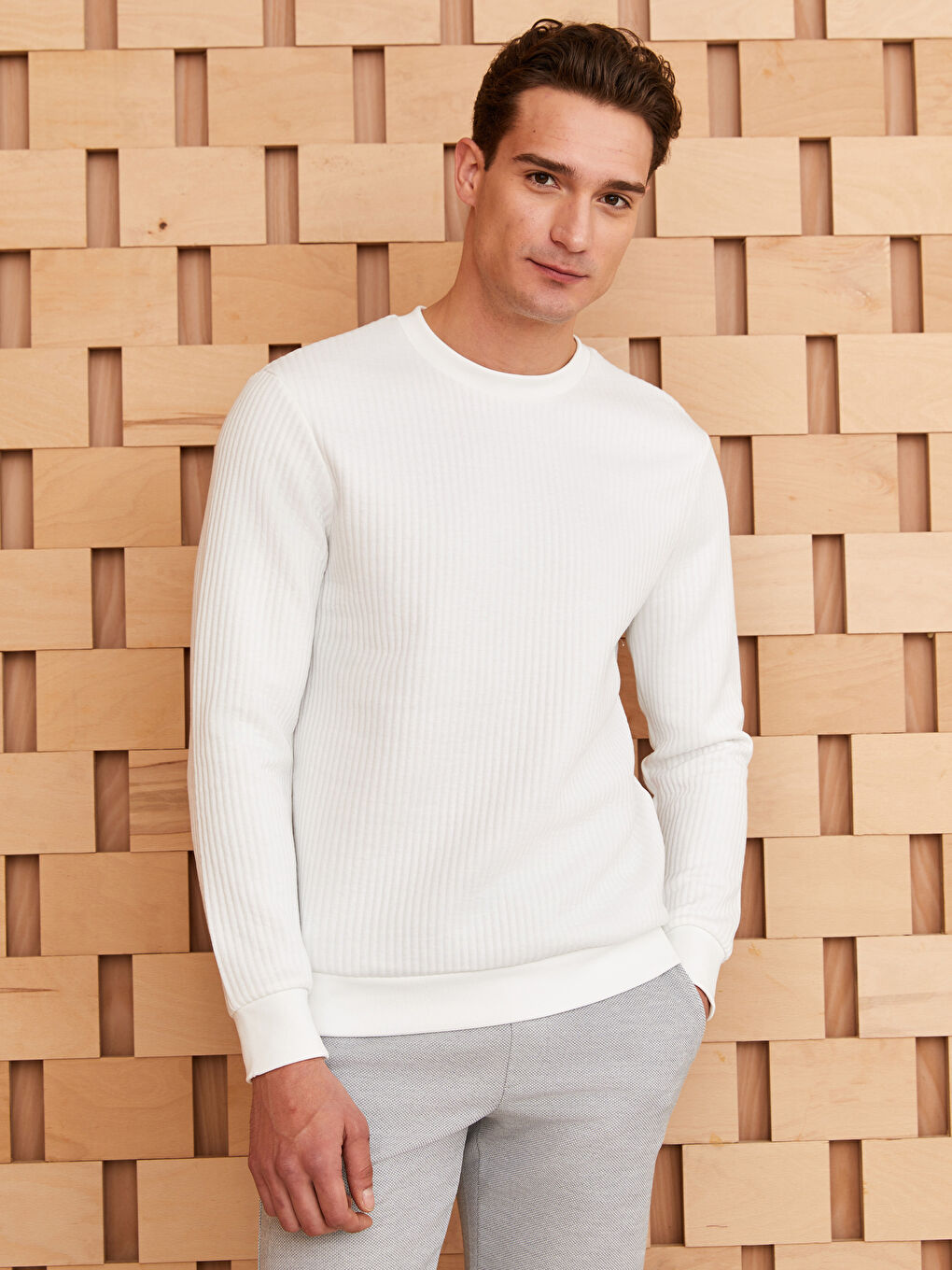 سويت شيرت كم طويل بياقة دائرية للرجال