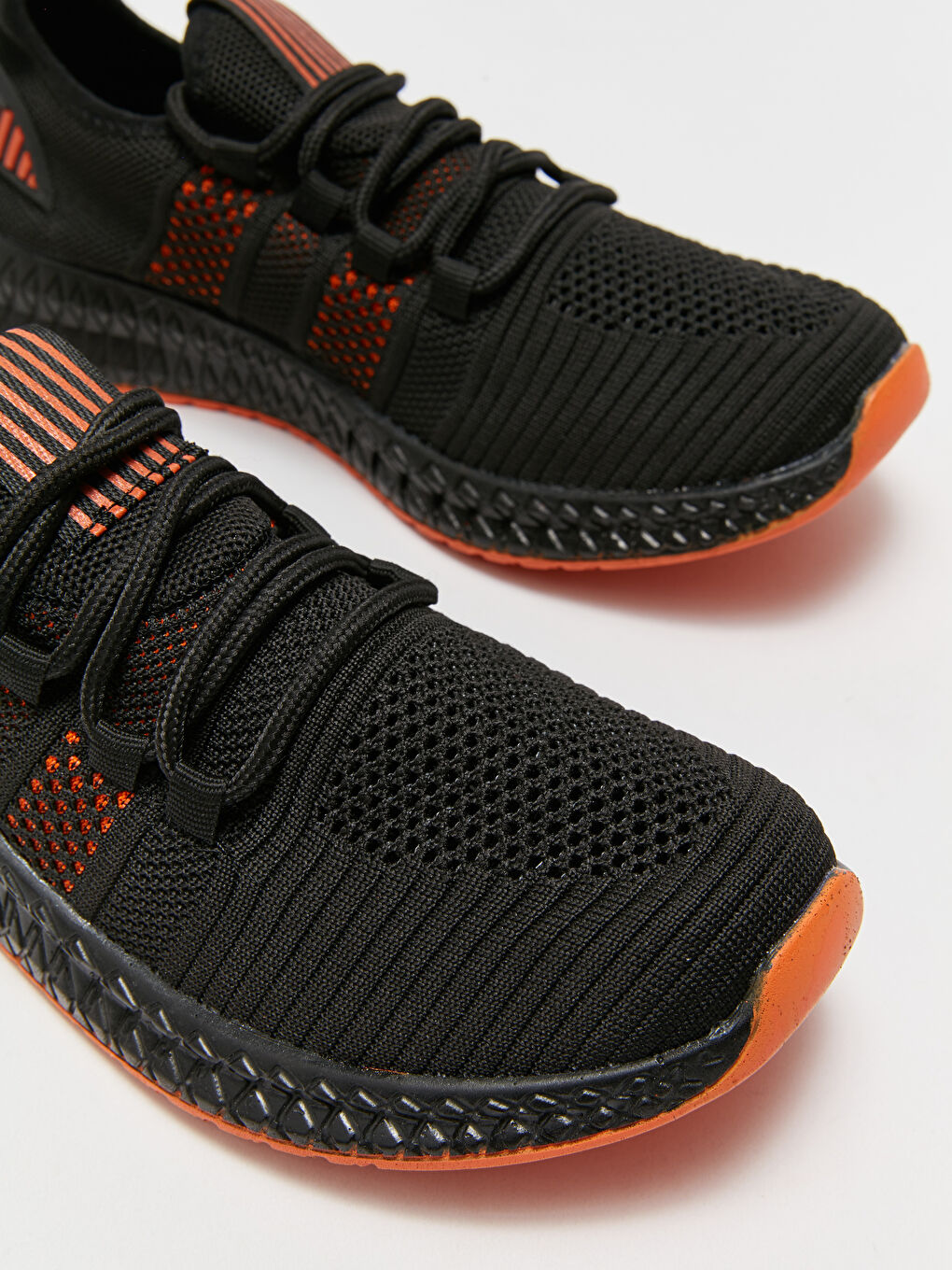 Siyah Bağcıklı Erkek Triko Spor Ayakkabı-2