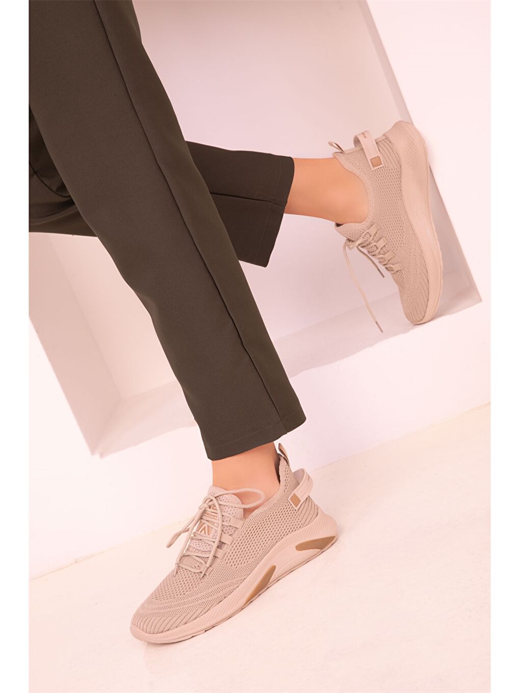 Bej Bağcıklı Kadın Spor Ayakkabı-2