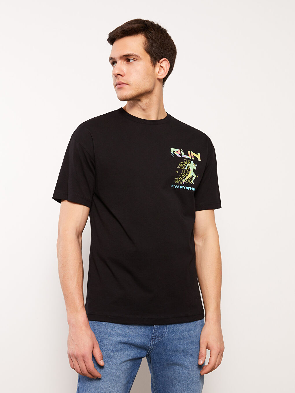 Siyah Oversize Bisiklet Yaka Kısa Kollu Baskılı Penye Erkek Tişört-1