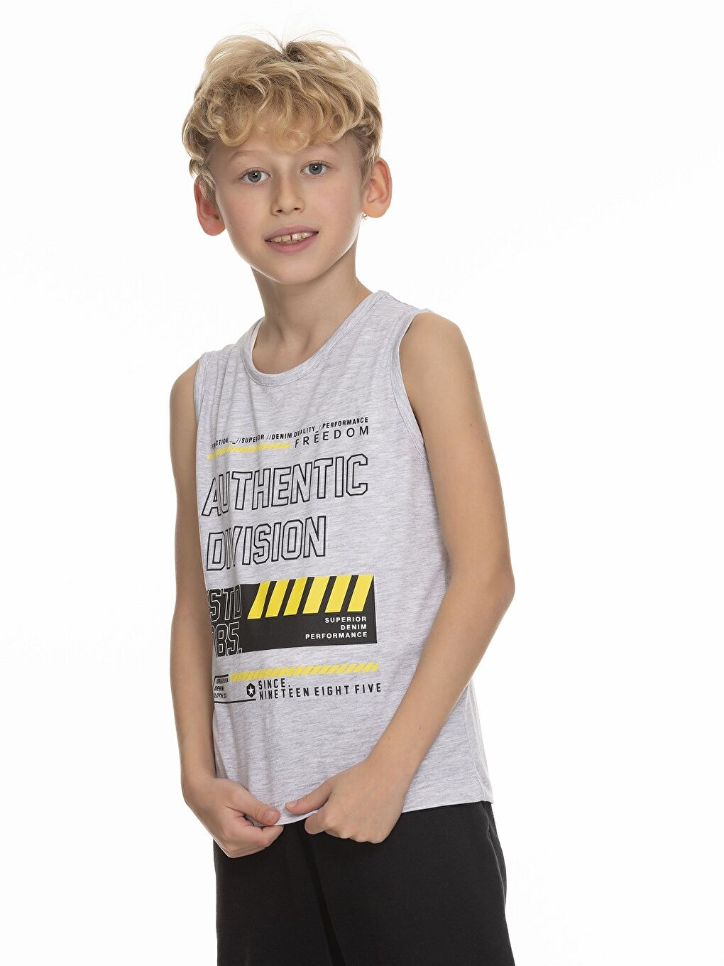 Gri Bisiklet Yaka Baskılı Erkek Çocuk Atlet-2