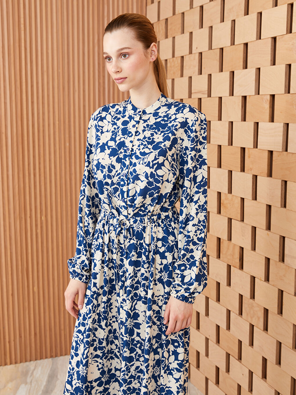 فستان قميص بياقة قمع مُزهر كم طويل للسيدات-2